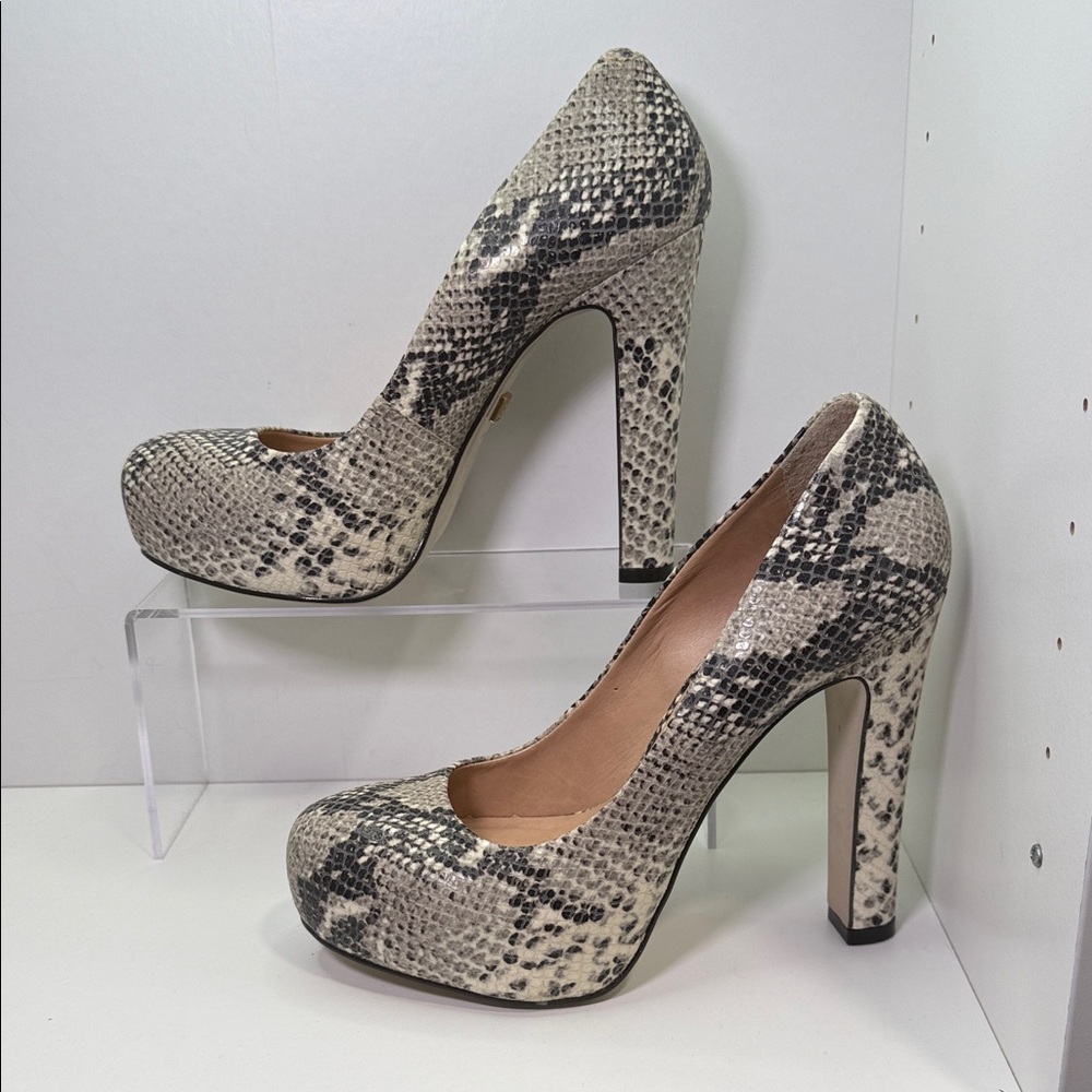Pour La Victoire Neutral Snake-Print Platform Pumps - Picture 3 of 11